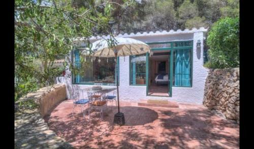Sitges Villa Sleeps 20 With Pool And Air Con
