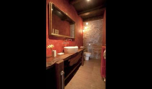 Solsona Villa Sleeps 15 With Pool