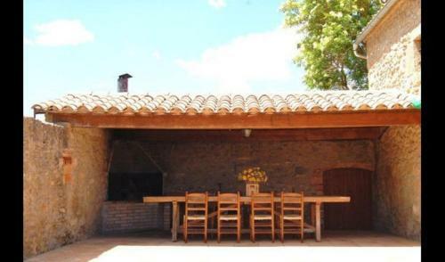 Solsona Villa Sleeps 12 With Pool
