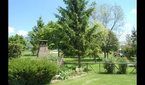 Solsona Villa Sleeps 4 With Pool
