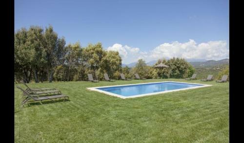 Villa In Solsona Sleeps 15 With Pool