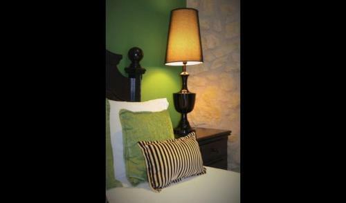 Solsona Villa Sleeps 20 With Pool