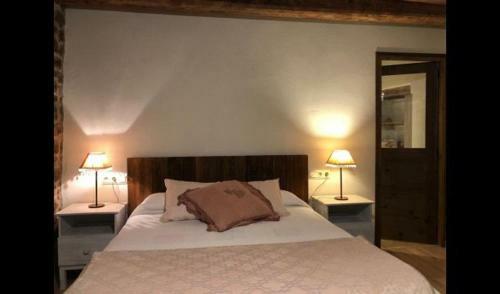 Villa In Solsona Sleeps 17 With Pool
