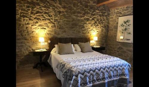 Villa In Solsona Sleeps 17 With Pool