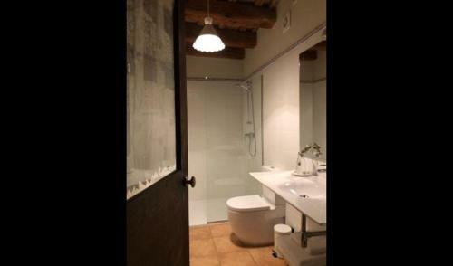 Villa In Solsona Sleeps 17 With Pool