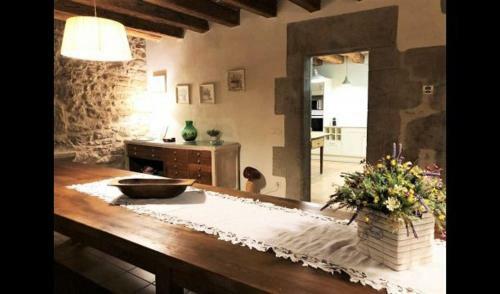 Villa In Solsona Sleeps 17 With Pool