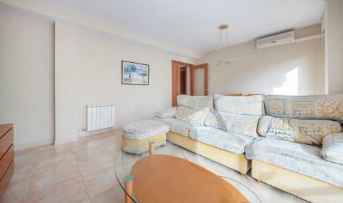 Apartment Congress