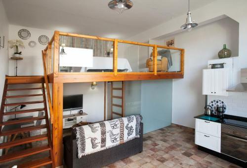 Villa Caser�o Leandro
