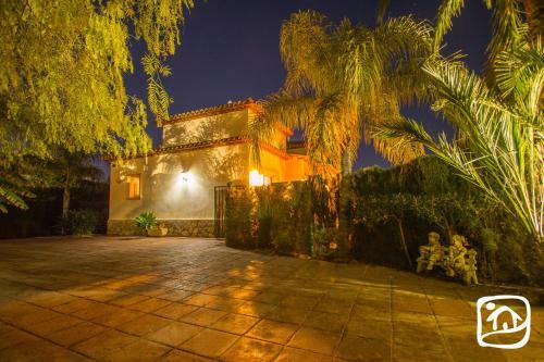 Abahana Villas Maria Angeles