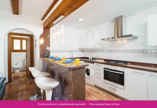 Luxury Apartment With Private Pool And Sea Views In Moraira
