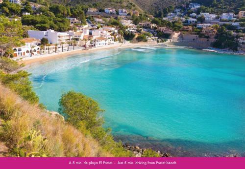 Luxury Apartment With Private Pool And Sea Views In Moraira
