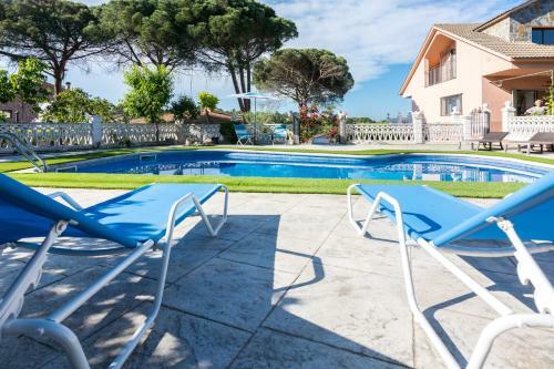 Villa Homeholidaysrentals Corts