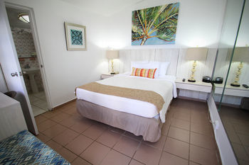 Hotel Tres Palmas Inn