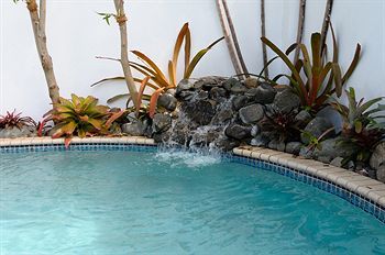 Hotel Tres Palmas Inn