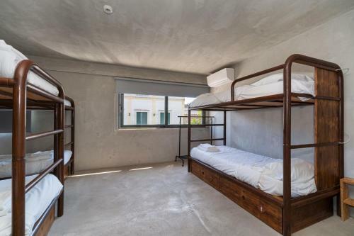 N1 Hostel Apartments And Suites