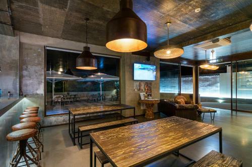 N1 Hostel Apartments And Suites