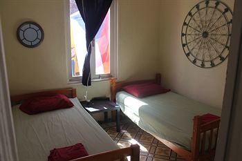 Hostal The Palace Hostel