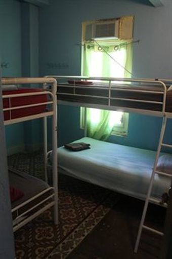 Hostal The Palace Hostel