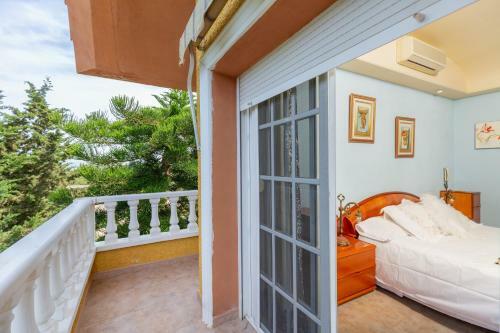 Villa Fidalsa Pink Lake