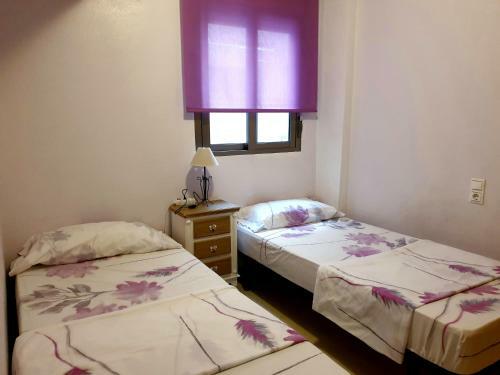 Los Locos Beach Apartments