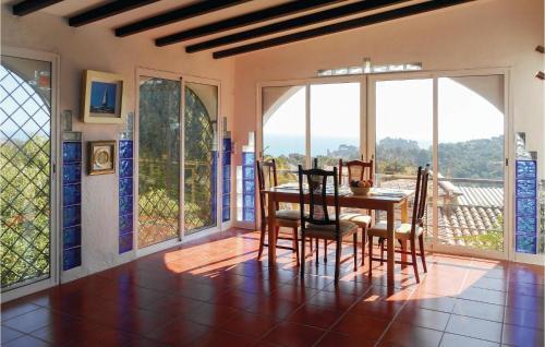 Three-bedroom Holiday Home In Tossa de Mar