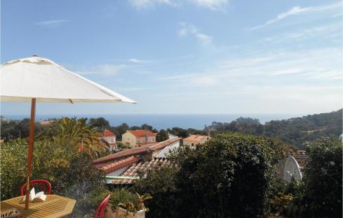 Three-bedroom Holiday Home In Tossa de Mar