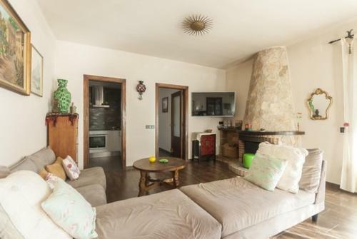 Tossa de Mar Villa Sleeps 8 Pool