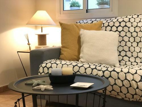 Lets Holidays Codolar 2 Apartment