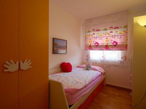 Lets Holidays Fantastic Terrace Apartment