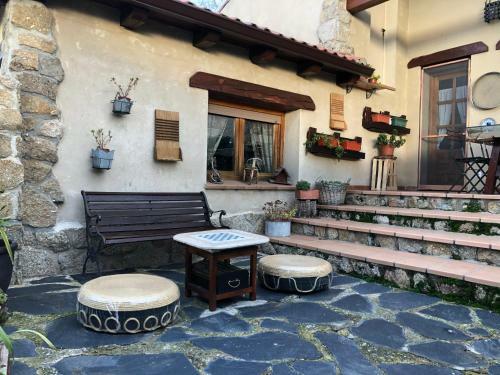Hostal Pension Trescasas