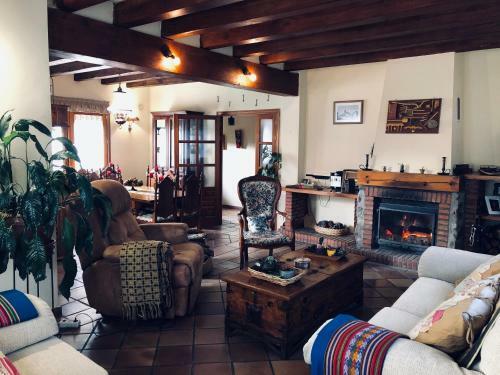 Hostal Pension Trescasas