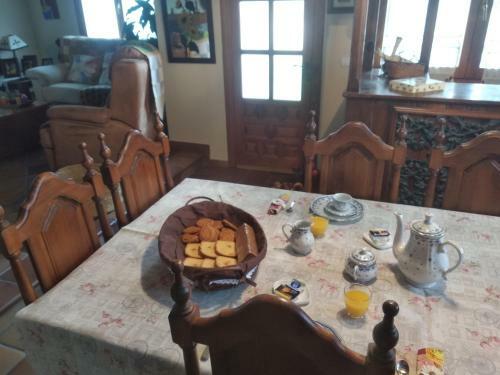 Hostal Pension Trescasas