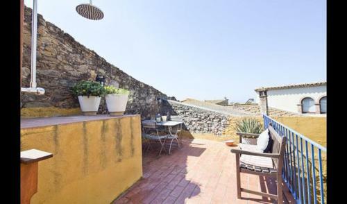 Ullastret Villa Sleeps 6 With Pool And Air Con