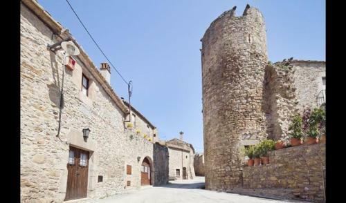 Ullastret Villa Sleeps 6 With Pool And Air Con
