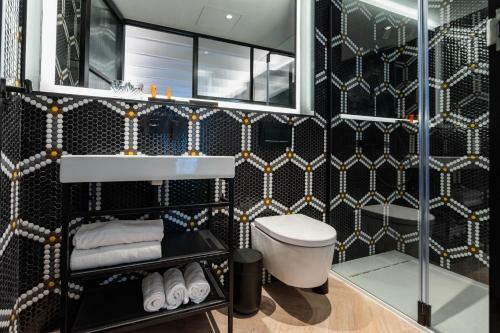 Hostal Reina 107 Beach Boutique