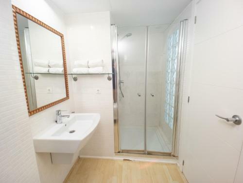 Valencia Beach Apartments 1
