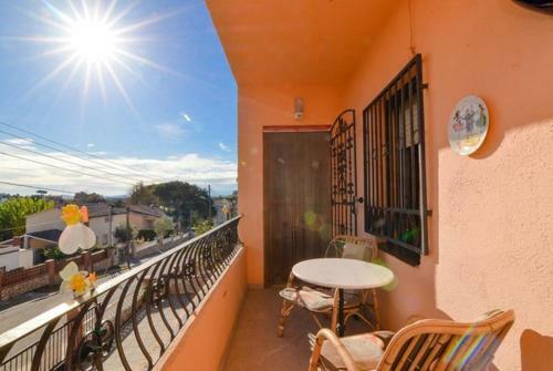 Vallcanera Villa Sleeps 5 Pool