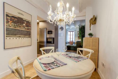 Apartup Rojas Market