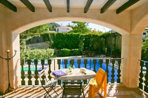 Valldemossa Villa Sleeps 8 With Pool And Air Con