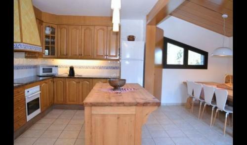 Vallcebre Villa Sleeps 22 With Pool