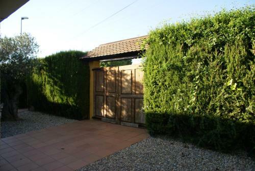Lady Marian El Vendrell Villa Hutt-041075