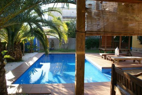 Lady Marian El Vendrell Villa Hutt-041075