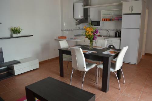 Ground Floor Apartment With Kitchenette, Private Patio, West Facing