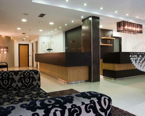 Cardal Hotel