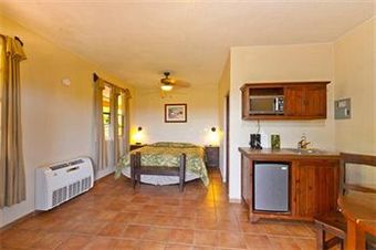 Posada Las Palmas Inn