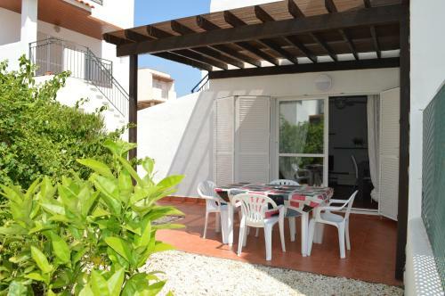 Ground Floor Apartment With Kitchenette, Private Patio, South Facing