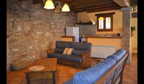 Vic Villa Sleeps 8 With Pool