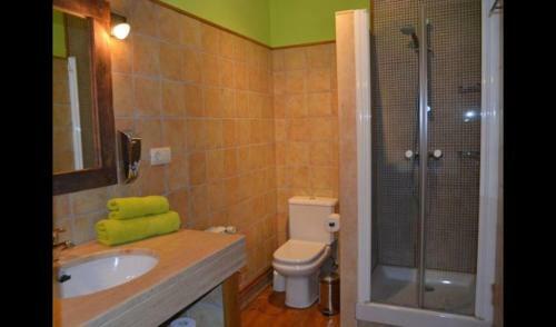 Vic Villa Sleeps 8 With Pool