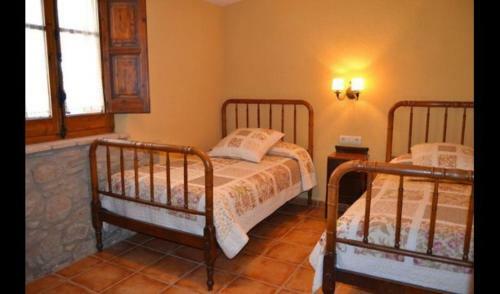 Vic Villa Sleeps 8 With Pool