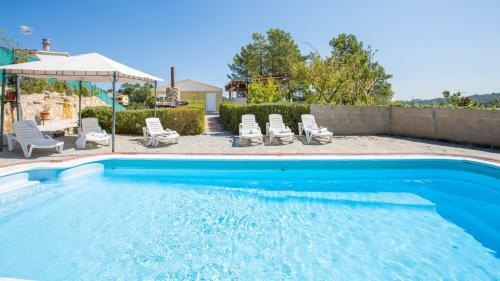 Villa- Araceli